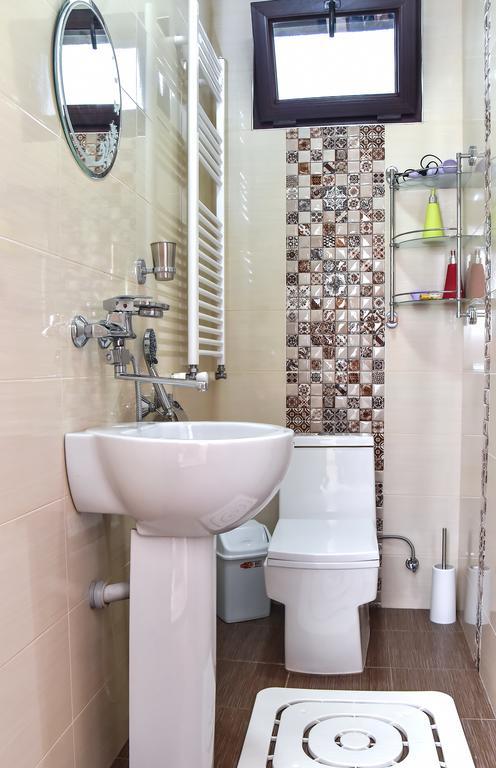 Hotel Sofia Kutaisi Zewnętrze zdjęcie